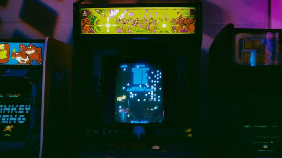 Play a Video Game This Weekend With Friends at a Bar Arcade