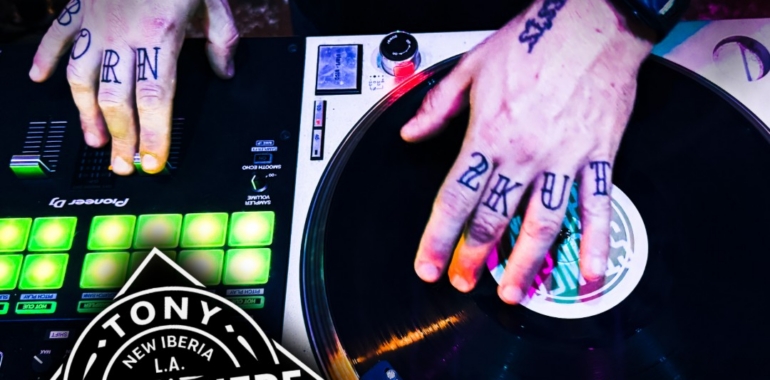 DJ Tony Skratchere / Vinyl Destination